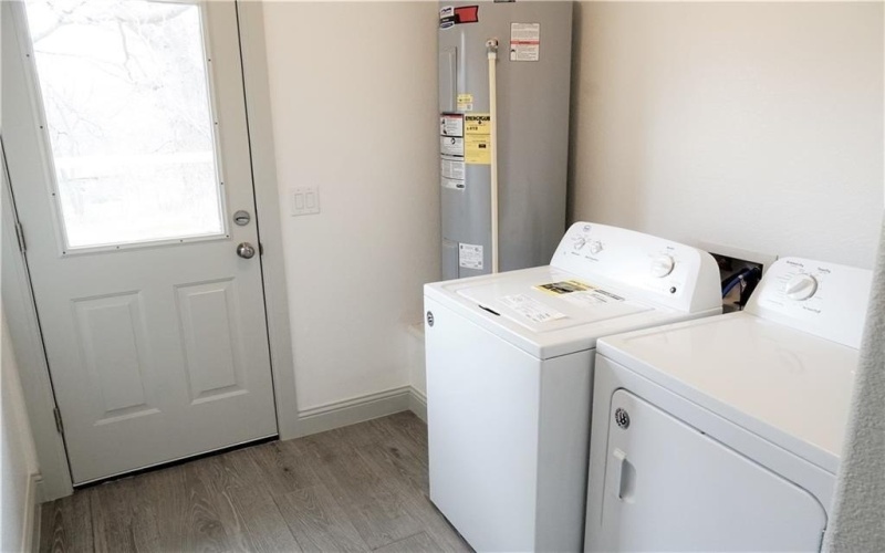 424 E Nelson Street, Denison, TX 75021, 3 Bedrooms Bedrooms, ,2 BathroomsBathrooms,Residential Lease,For Rent,424 E Nelson Street,20958226