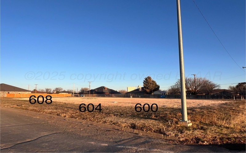 608 Columbia Drive, Hereford, TX 79045, 4 Bedrooms Bedrooms, ,2 BathroomsBathrooms,Residential,For Sale,608 Columbia Drive,25-2385
