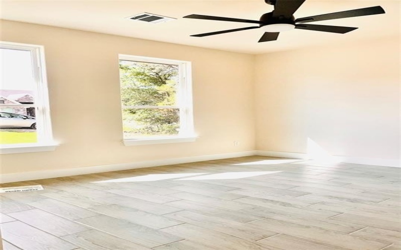 2309 Forest Hill Lane, Granbury, TX 76048, 4 Habitaciones Habitaciones , ,2 BañosBaños,Residential,En Venta,2309 Forest Hill Lane,20958314