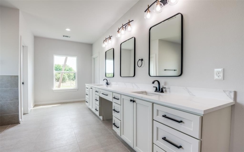 1450 W Fm 550, McLendon Chisholm, TX 75032, 4 Bedrooms Bedrooms, ,2 BathroomsBathrooms,Residential,For Sale,1450 W Fm 550,20958346