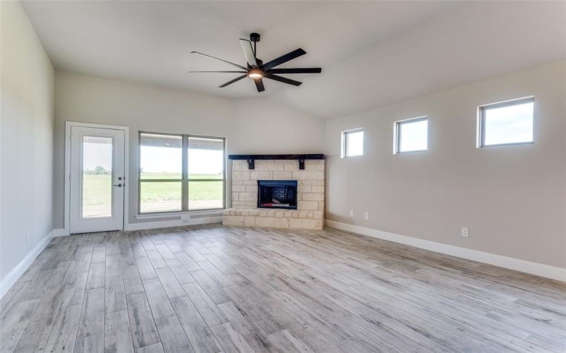 964 Shadow Valley Road, Whitesboro, TX 76273, 4 Bedrooms Bedrooms, ,3 BathroomsBathrooms,Residential,For Sale,964 Shadow Valley Road,20958373