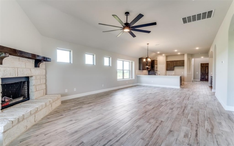 964 Shadow Valley Road, Whitesboro, TX 76273, 4 Bedrooms Bedrooms, ,3 BathroomsBathrooms,Residential,For Sale,964 Shadow Valley Road,20958373