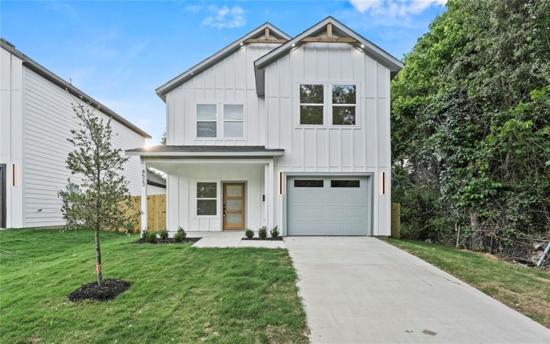 4523 Wahoo Street, Dallas, TX 75210, 3 Bedrooms Bedrooms, ,2 BathroomsBathrooms,Residential,For Sale,4523 Wahoo Street,20957124