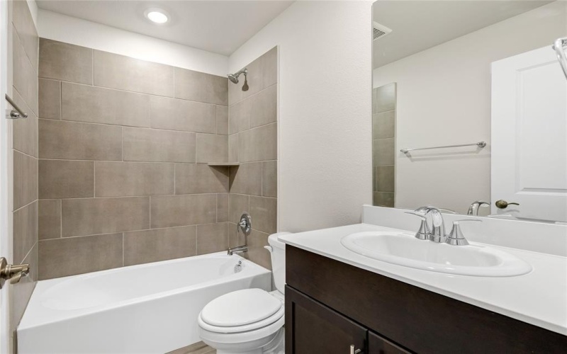 913 Elijah Lane, McKinney, TX 75069, 4 Habitaciones Habitaciones , ,3 BañosBaños,Residential Lease,En Alquiler,913 Elijah Lane,20957211