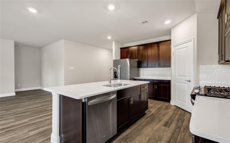 913 Elijah Lane, McKinney, TX 75069, 4 Habitaciones Habitaciones , ,3 BañosBaños,Residential Lease,En Alquiler,913 Elijah Lane,20957211
