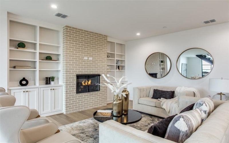 4112 Druid Lane #1, University Park, TX 75205, 3 Bedrooms Bedrooms, ,3 BathroomsBathrooms,Residential Lease,For Rent,4112 Druid Lane,20957225