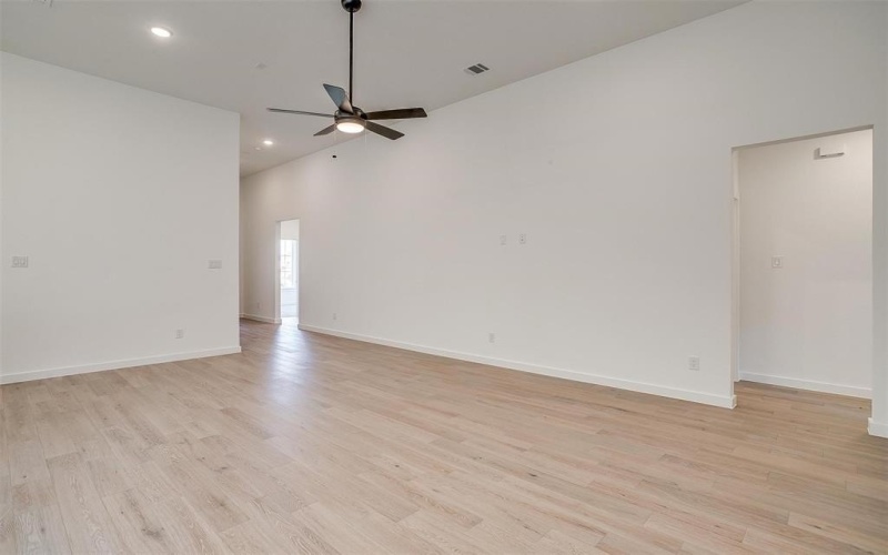 7136 Intrepid Drive, Fort Worth, TX 76179, 3 Bedrooms Bedrooms, ,2 BathroomsBathrooms,Residential,For Sale,7136 Intrepid Drive,20957680