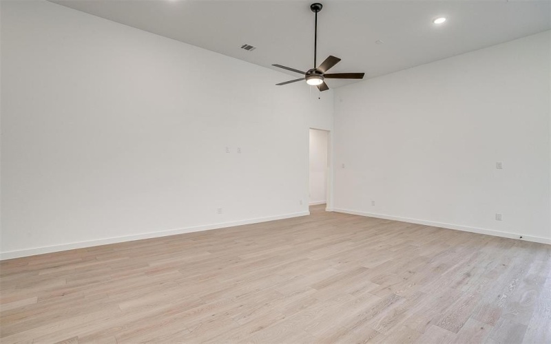 7136 Intrepid Drive, Fort Worth, TX 76179, 3 Bedrooms Bedrooms, ,2 BathroomsBathrooms,Residential,For Sale,7136 Intrepid Drive,20957680