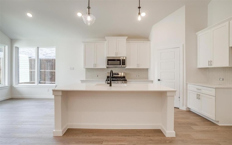 7136 Intrepid Drive, Fort Worth, TX 76179, 3 Bedrooms Bedrooms, ,2 BathroomsBathrooms,Residential,For Sale,7136 Intrepid Drive,20957680