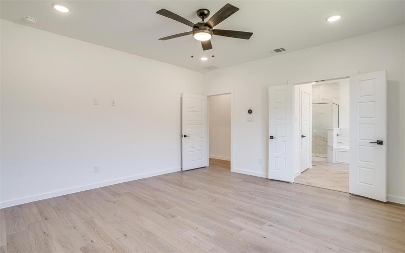 7136 Intrepid Drive, Fort Worth, TX 76179, 3 Bedrooms Bedrooms, ,2 BathroomsBathrooms,Residential,For Sale,7136 Intrepid Drive,20957680