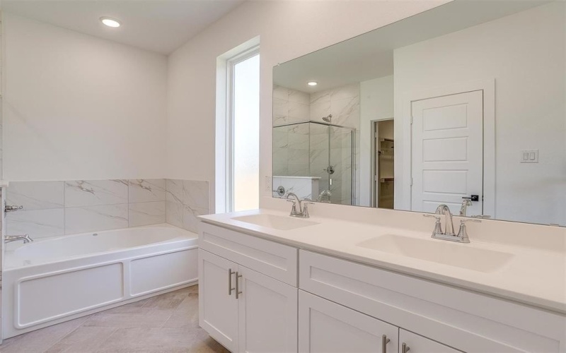 7136 Intrepid Drive, Fort Worth, TX 76179, 3 Bedrooms Bedrooms, ,2 BathroomsBathrooms,Residential,For Sale,7136 Intrepid Drive,20957680