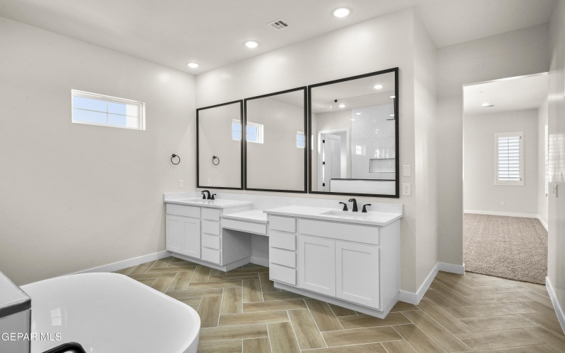 12948 SHAWBURY Drive, El Paso, TX 79928, 4 Habitaciones Habitaciones , ,3 BañosBaños,Residential,En Venta,12948 SHAWBURY Drive,923990