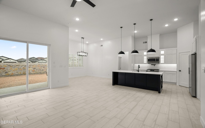 13057 STANWICK, El Paso, TX 79928, 3 Habitaciones Habitaciones , ,2 BañosBaños,Residential,En Venta,13057 STANWICK,923994
