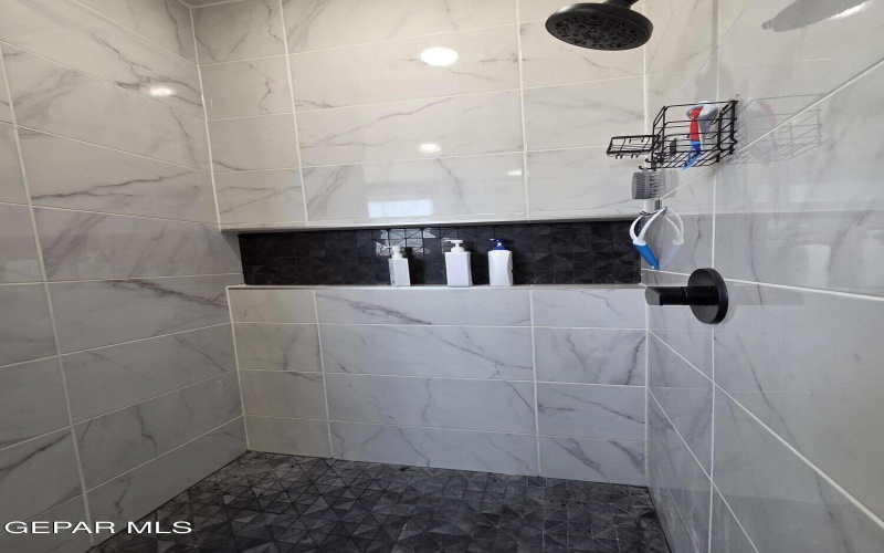253 Playa Vis Street, Horizon City, TX 79928, 4 Habitaciones Habitaciones , ,2 BañosBaños,Residential,En Venta,253 Playa Vis Street,924002