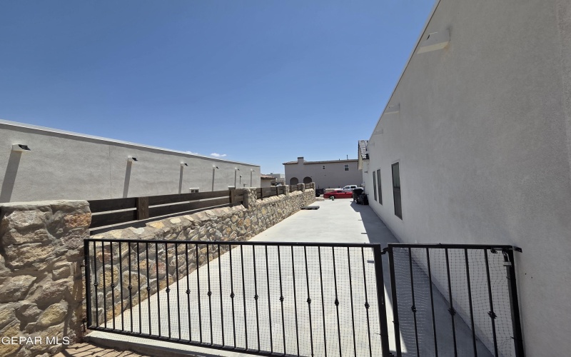 253 Playa Vis Street, Horizon City, TX 79928, 4 Habitaciones Habitaciones , ,2 BañosBaños,Residential,En Venta,253 Playa Vis Street,924002