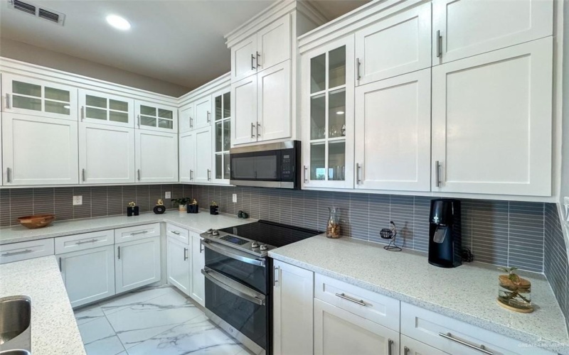 1313 W Dawes Avenue W, Alton, TX 78573, 3 Habitaciones Habitaciones , ,2 BañosBaños,Residential,En Venta,1313 W Dawes Avenue W,472769