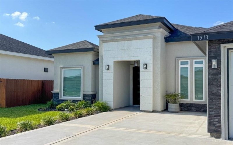 1313 W Dawes Avenue W, Alton, TX 78573, 3 Habitaciones Habitaciones , ,2 BañosBaños,Residential,En Venta,1313 W Dawes Avenue W,472769