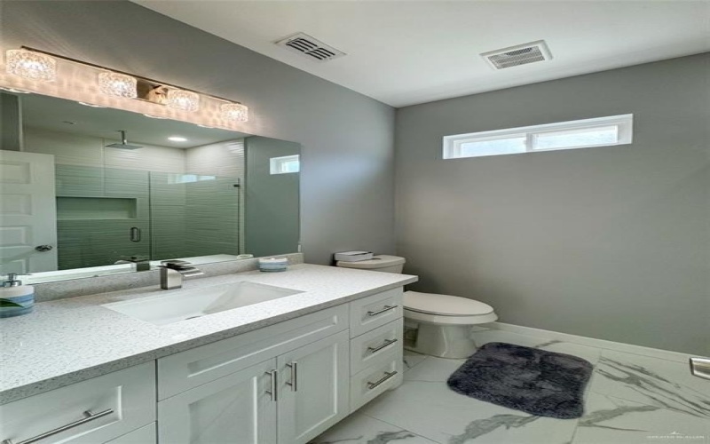 1313 W Dawes Avenue W, Alton, TX 78573, 3 Habitaciones Habitaciones , ,2 BañosBaños,Residential,En Venta,1313 W Dawes Avenue W,472769