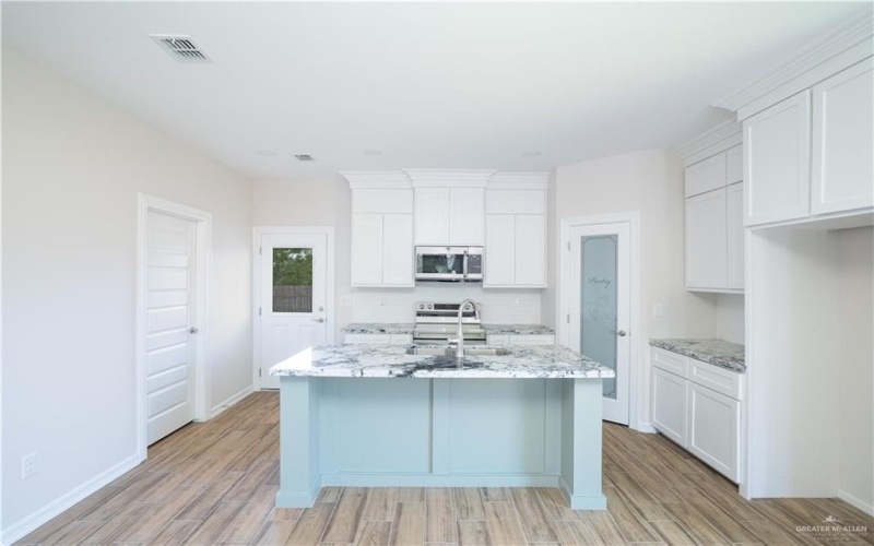 1120 Washington Avenue, Mission, TX 78572, 3 Bedrooms Bedrooms, ,2 BathroomsBathrooms,Residential,For Sale,1120 Washington Avenue,473043