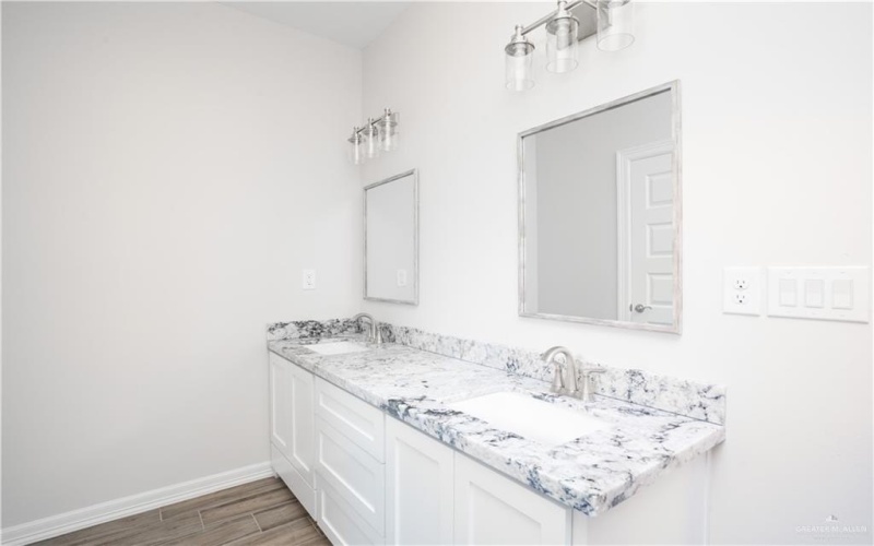 1120 Washington Avenue, Mission, TX 78572, 3 Bedrooms Bedrooms, ,2 BathroomsBathrooms,Residential,For Sale,1120 Washington Avenue,473043