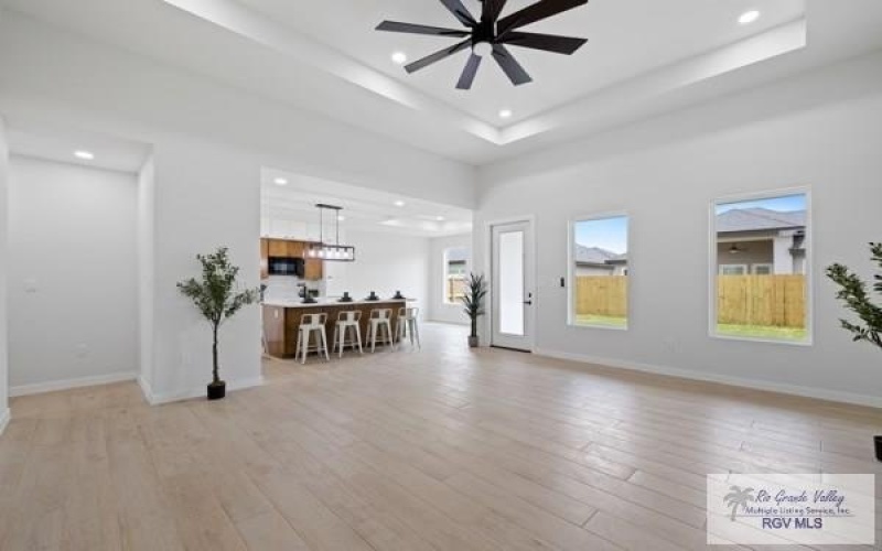 7237 LAKE SHASTA, BROWNSVILLE, TX 78520, 3 Habitaciones Habitaciones , ,2 BañosBaños,Residential,En Venta,7237 LAKE SHASTA,29765735