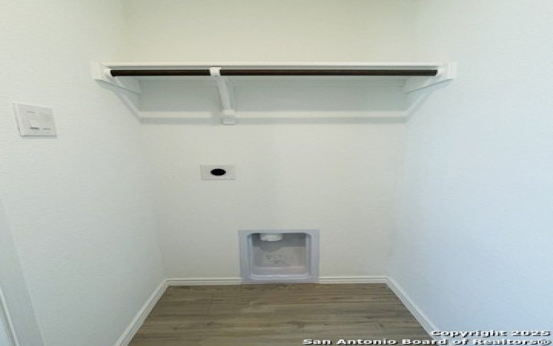 6948 Calcite Trl, Elmendorf, TX 78112, 3 Habitaciones Habitaciones , ,2 BañosBaños,Residential Lease,En Alquiler,6948 Calcite Trl,1842013