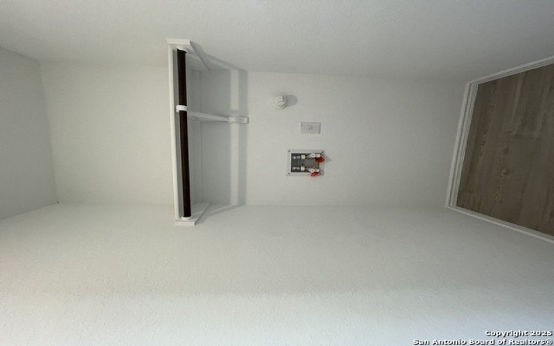 6948 Calcite Trl, Elmendorf, TX 78112, 3 Habitaciones Habitaciones , ,2 BañosBaños,Residential Lease,En Alquiler,6948 Calcite Trl,1842013
