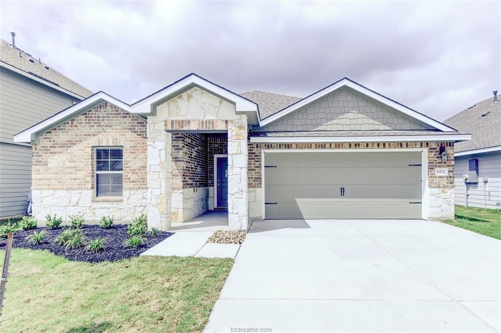 6202 Trado, College Station, TX 77845, 4 Habitaciones Habitaciones , ,3 BañosBaños,Residential Lease,En Alquiler,6202 Trado,25004873