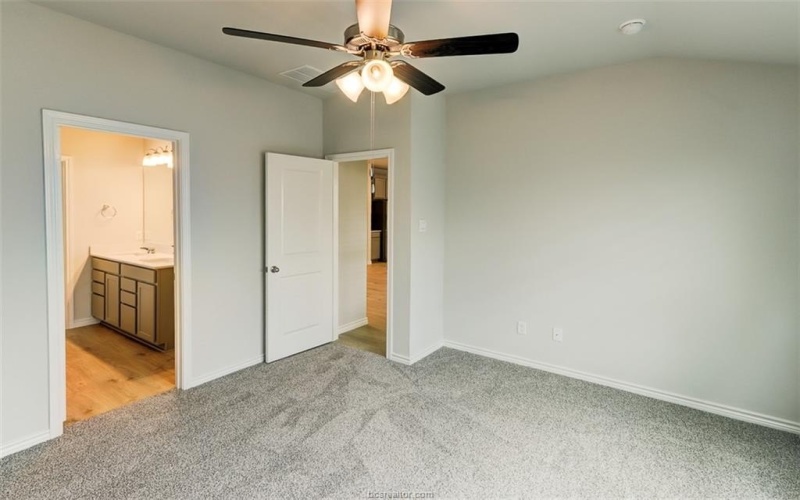 6202 Trado, College Station, TX 77845, 4 Habitaciones Habitaciones , ,3 BañosBaños,Residential Lease,En Alquiler,6202 Trado,25004873