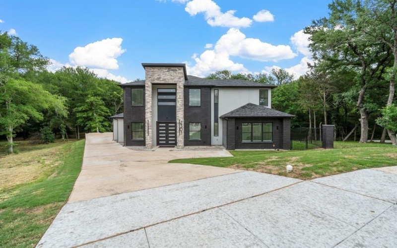 2303 Timber Creek Court, Cedar Hill, TX 75104, 4 Bedrooms Bedrooms, ,3 BathroomsBathrooms,Residential,For Sale,2303 Timber Creek Court,20925701