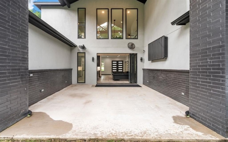2303 Timber Creek Court, Cedar Hill, TX 75104, 4 Bedrooms Bedrooms, ,3 BathroomsBathrooms,Residential,For Sale,2303 Timber Creek Court,20925701