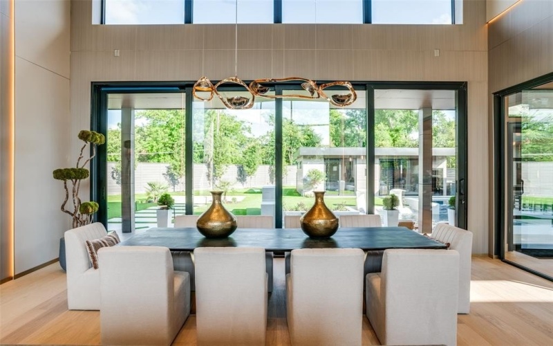 10846 Crooked Creek Court, Dallas, TX 75229, 6 Bedrooms Bedrooms, ,7 BathroomsBathrooms,Residential,For Sale,10846 Crooked Creek Court,20944606