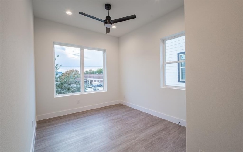 1614 N Fitzhugh Avenue #306, Dallas, TX 75204, 2 Habitaciones Habitaciones , ,2 BañosBaños,Residential Lease,En Alquiler,1614 N Fitzhugh Avenue,20948327