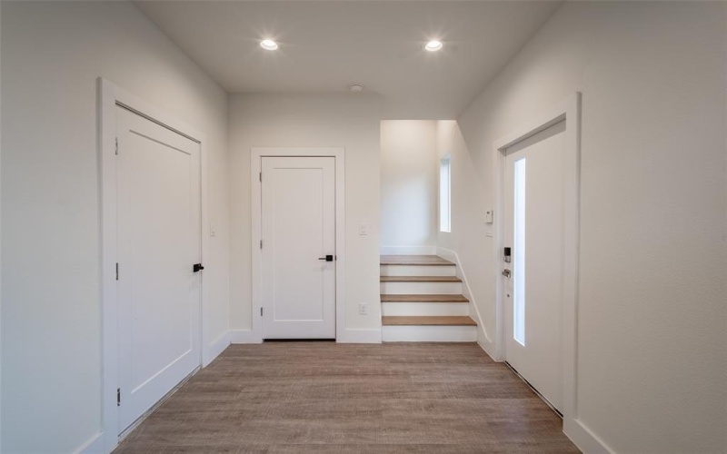 1614 N Fitzhugh Avenue #306, Dallas, TX 75204, 2 Habitaciones Habitaciones , ,2 BañosBaños,Residential Lease,En Alquiler,1614 N Fitzhugh Avenue,20948327