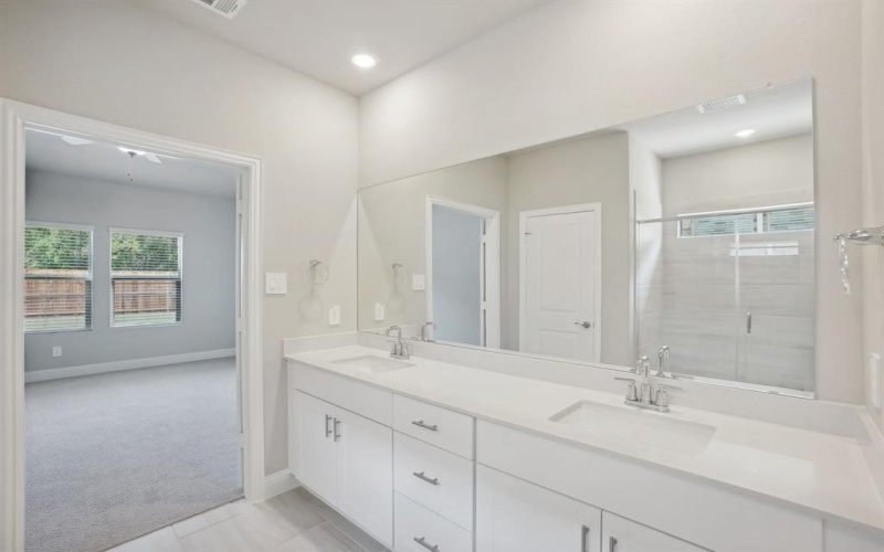 415 Stagg Street, McKinney, TX 75069, 5 Habitaciones Habitaciones , ,3 BañosBaños,Residential,En Venta,415 Stagg Street,20955467