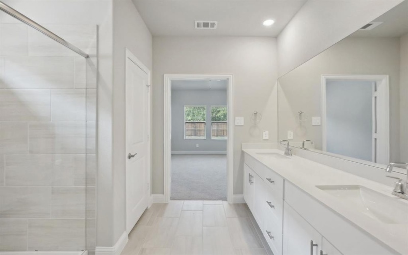 415 Stagg Street, McKinney, TX 75069, 5 Habitaciones Habitaciones , ,3 BañosBaños,Residential,En Venta,415 Stagg Street,20955467