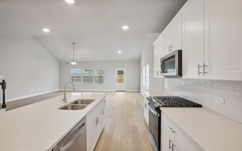 415 Stagg Street, McKinney, TX 75069, 5 Habitaciones Habitaciones , ,3 BañosBaños,Residential,En Venta,415 Stagg Street,20955467