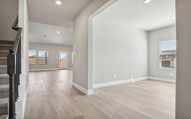 413 Stagg Street, McKinney, TX 75069, 4 Habitaciones Habitaciones , ,2 BañosBaños,Residential,En Venta,413 Stagg Street,20955488