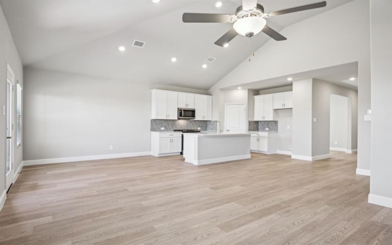 413 Stagg Street, McKinney, TX 75069, 4 Habitaciones Habitaciones , ,2 BañosBaños,Residential,En Venta,413 Stagg Street,20955488
