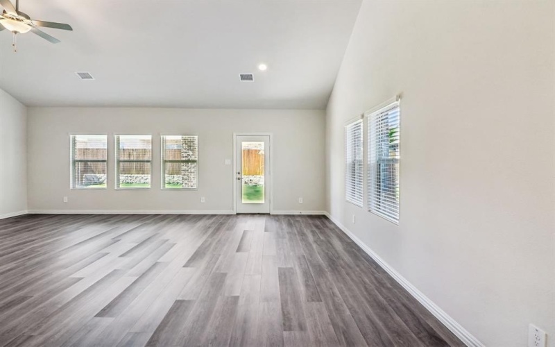 1355 Los Olmos Lane, Crandall, TX 75114, 5 Habitaciones Habitaciones , ,3 BañosBaños,Residential,En Venta,1355 Los Olmos Lane,20955670