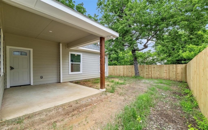 1209 E Annie Street, Fort Worth, TX 76104, 4 Habitaciones Habitaciones , ,2 BañosBaños,Residential,En Venta,1209 E Annie Street,20956805