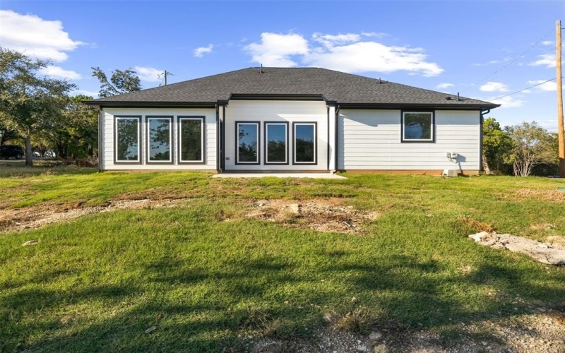 1621 S Chisholm Trail, Granbury, TX 76048, 4 Bedrooms Bedrooms, ,2 BathroomsBathrooms,Residential,For Sale,1621 S Chisholm Trail,20958667