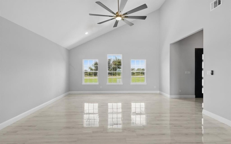 732 County Road 3424, Bridgeport, TX 76426, 4 Habitaciones Habitaciones , ,2 BañosBaños,Residential,En Venta,732 County Road 3424,20959793