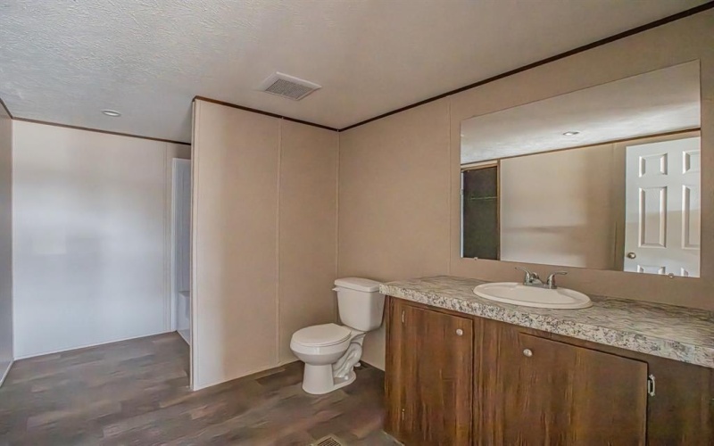 215 Overland Trail, Bridgeport, TX 76426, 4 Bedrooms Bedrooms, ,2 BathroomsBathrooms,Residential,For Sale,215 Overland Trail,20960032