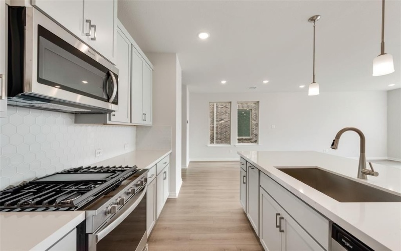 153 Adelina Drive, Little Elm, TX 75068, 3 Bedrooms Bedrooms, ,2 BathroomsBathrooms,Residential,For Sale,153 Adelina Drive,20960101