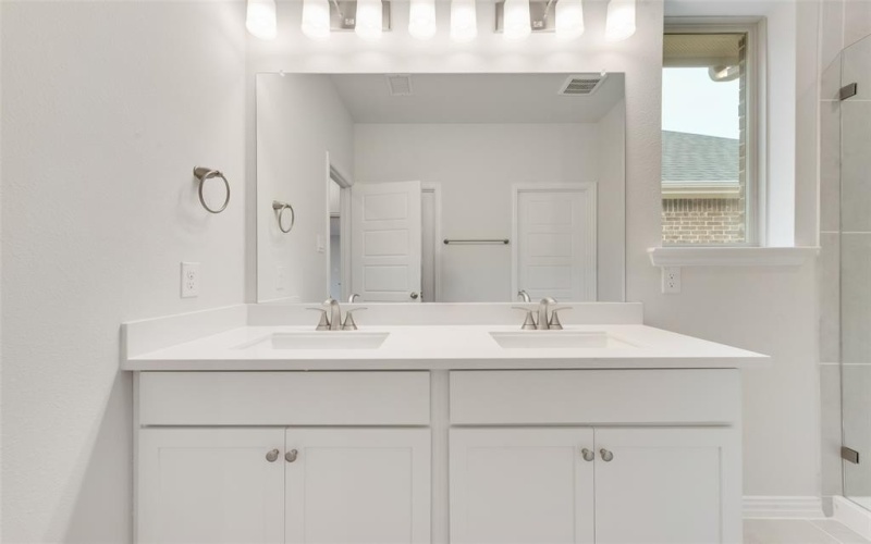 4108 Tarlton Road, Little Elm, TX 75068, 3 Bedrooms Bedrooms, ,2 BathroomsBathrooms,Residential,For Sale,4108 Tarlton Road,20960116