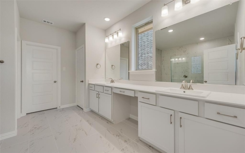 2036 Burriana Court, Little Elm, TX 75068, 4 Bedrooms Bedrooms, ,3 BathroomsBathrooms,Residential,For Sale,2036 Burriana Court,20960176