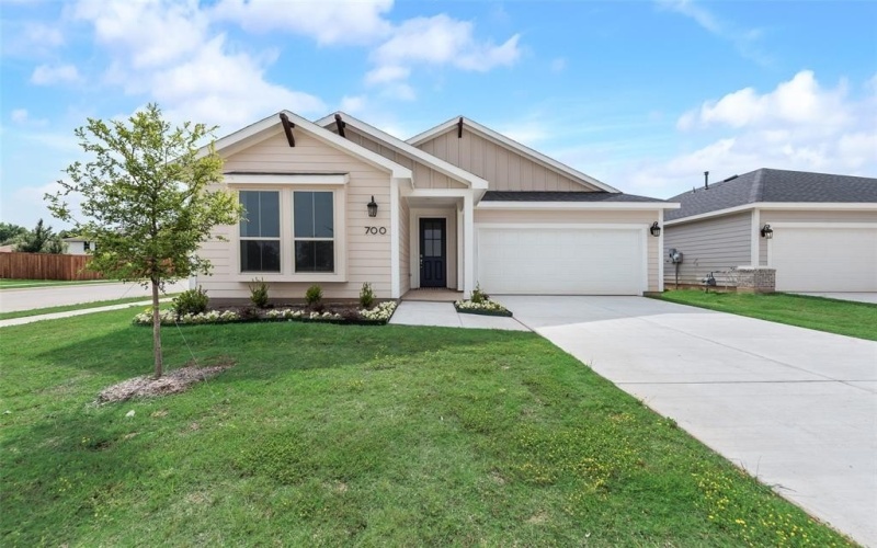 700 Marcus Lane, Crowley, TX 76036, 4 Bedrooms Bedrooms, ,3 BathroomsBathrooms,Residential,For Sale,700 Marcus Lane,20960258
