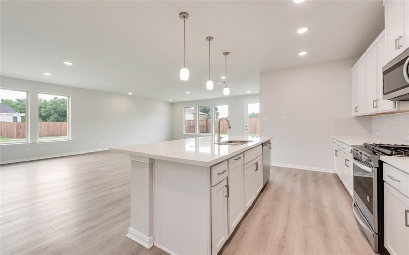 700 Marcus Lane, Crowley, TX 76036, 4 Bedrooms Bedrooms, ,3 BathroomsBathrooms,Residential,For Sale,700 Marcus Lane,20960258