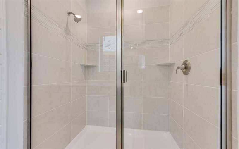 1240 Redcoat Drive, Forney, TX 75126, 4 Bedrooms Bedrooms, ,3 BathroomsBathrooms,Residential,For Sale,1240 Redcoat Drive,20960337